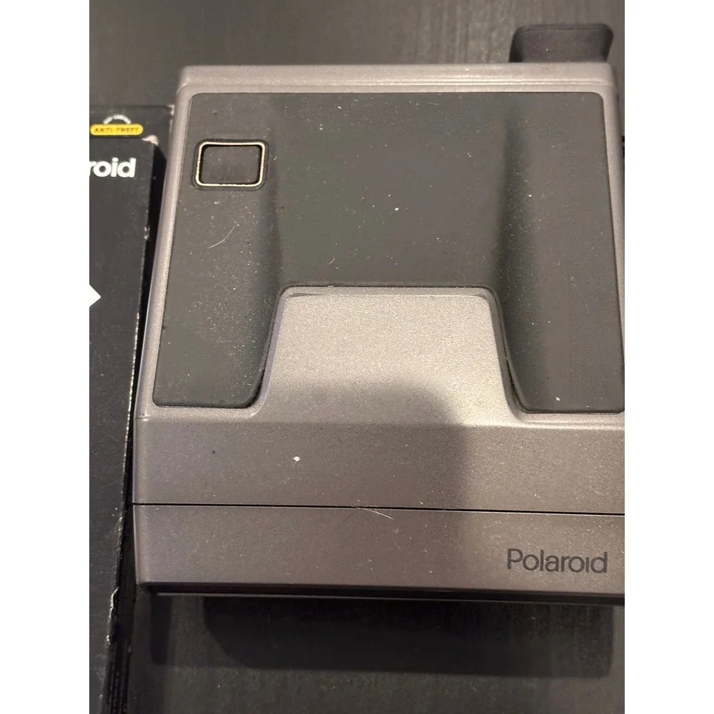 Polaroid Spectra System Instant Film Camera Quintic Lens Autofocus with Film Box